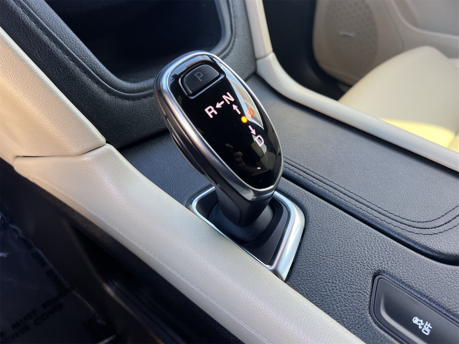 used 2019 Cadillac XT5 car, priced at $28,991