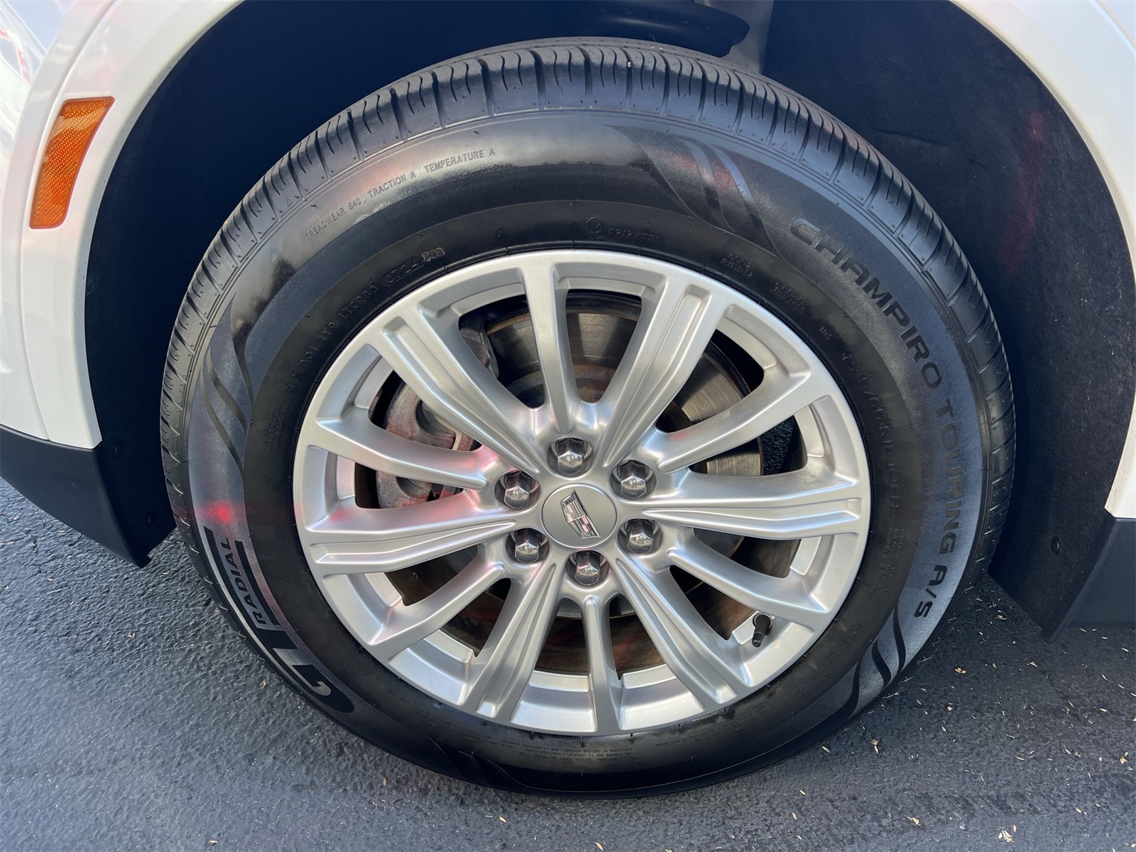 used 2019 Cadillac XT5 car, priced at $28,991
