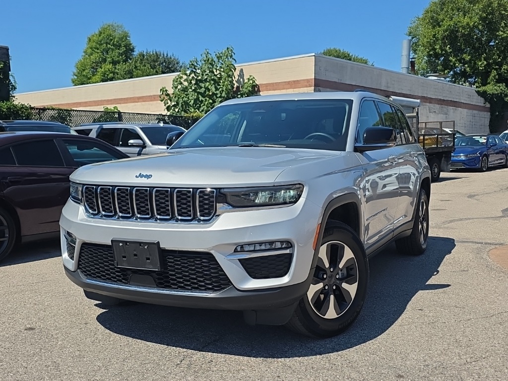 used 2023 Jeep Grand Cherokee car, priced at $24,895