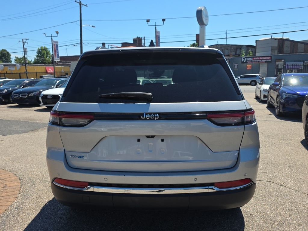 used 2023 Jeep Grand Cherokee car, priced at $24,895