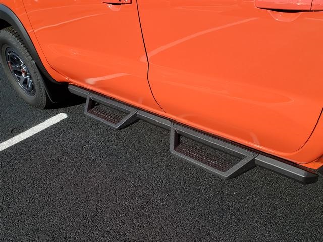 new 2025 Nissan Frontier car, priced at $40,961