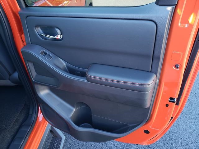 new 2025 Nissan Frontier car, priced at $40,961