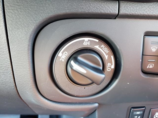 new 2025 Nissan Frontier car, priced at $40,961