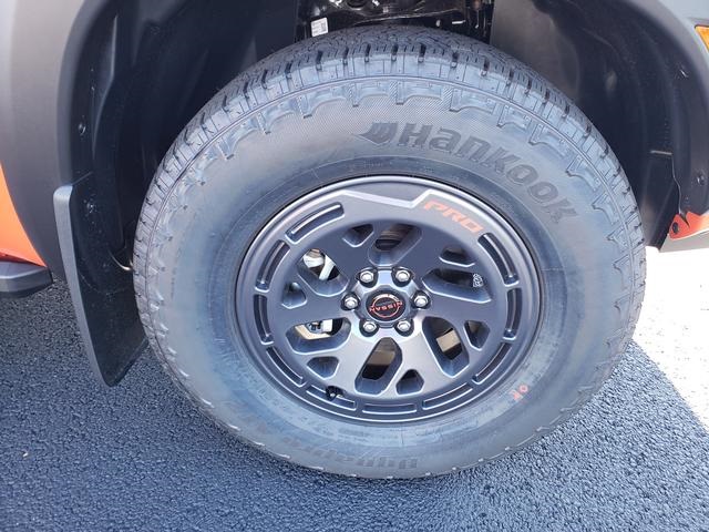 new 2025 Nissan Frontier car, priced at $40,961