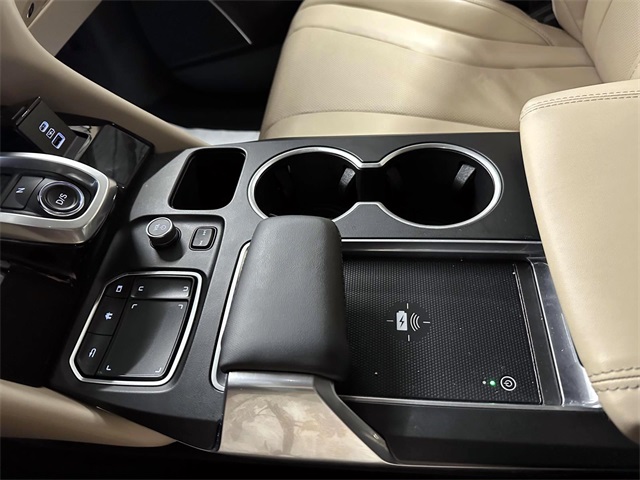 used 2023 Acura MDX car, priced at $43,319