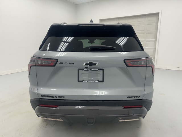 new 2025 Chevrolet Equinox car, priced at $34,000