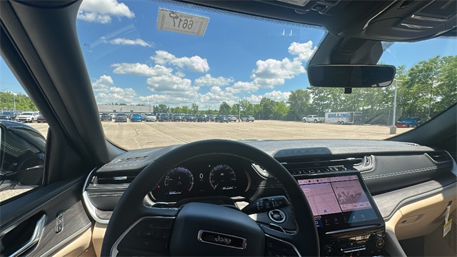 new 2025 Jeep Grand Cherokee car, priced at $44,494