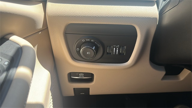 new 2025 Jeep Grand Cherokee car, priced at $44,494
