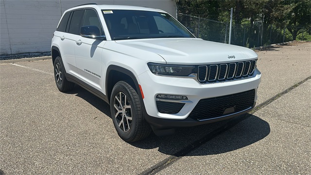 new 2025 Jeep Grand Cherokee car, priced at $44,494