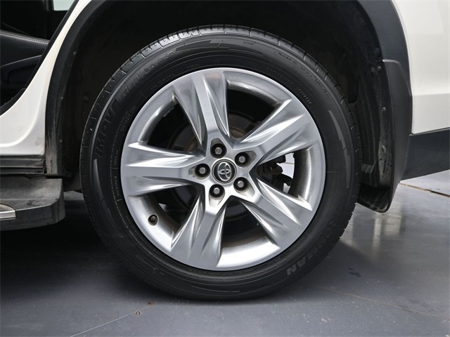 used 2017 Toyota Highlander car, priced at $16,888