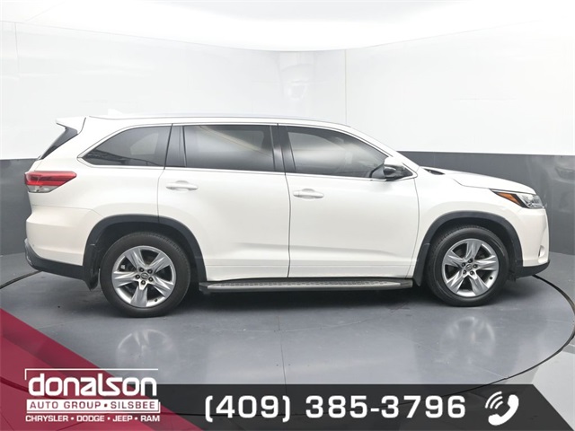 used 2017 Toyota Highlander car, priced at $16,888