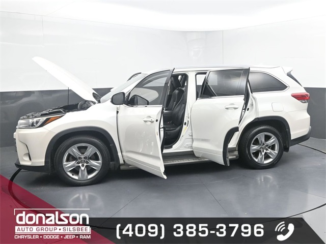 used 2017 Toyota Highlander car, priced at $16,888