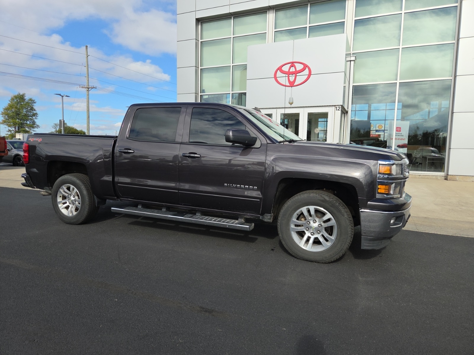 used 2015 Chevrolet Silverado 1500 car, priced at $14,253