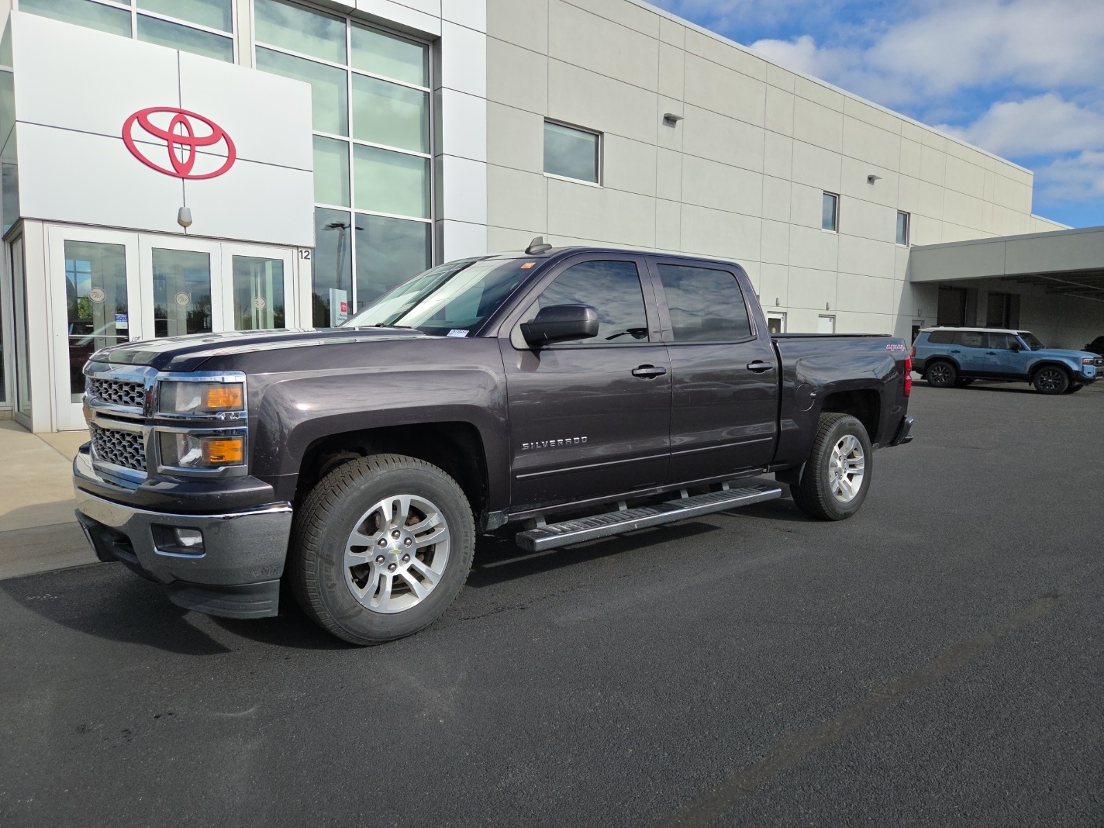 used 2015 Chevrolet Silverado 1500 car, priced at $14,253