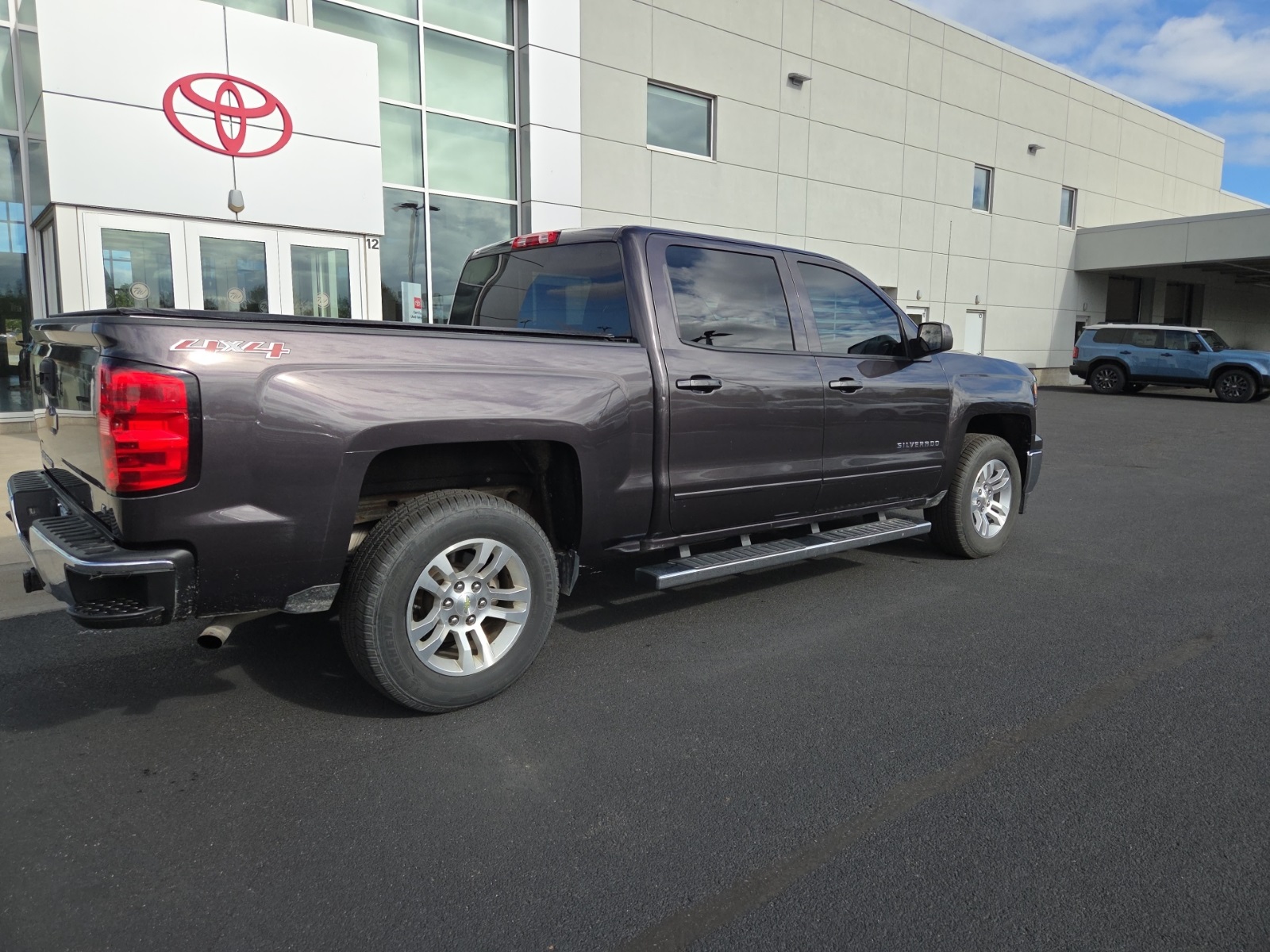 used 2015 Chevrolet Silverado 1500 car, priced at $14,253