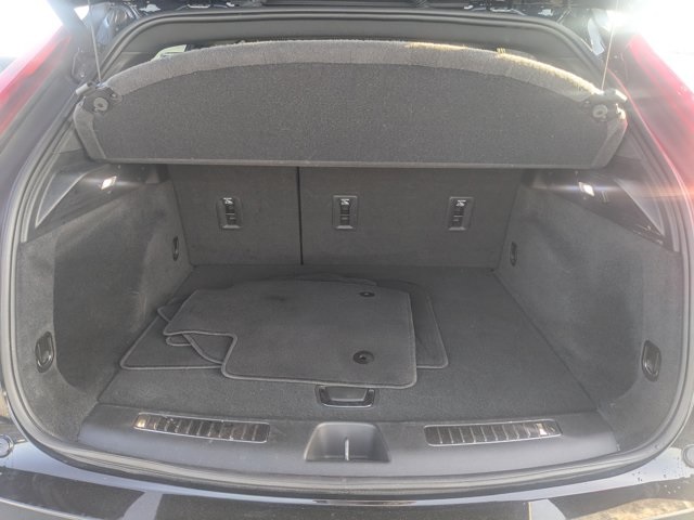 used 2019 Cadillac XT4 car, priced at $18,286