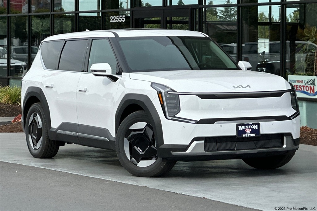 new 2026 Kia EV9 car, priced at $60,430