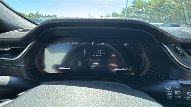 new 2025 Jeep Grand Cherokee car, priced at $42,179