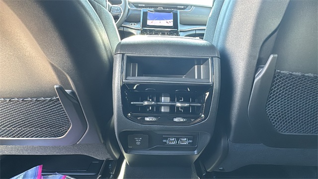 new 2025 Jeep Grand Cherokee car, priced at $42,179