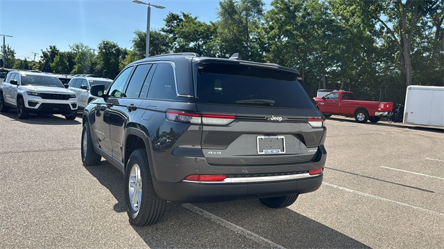 new 2025 Jeep Grand Cherokee car, priced at $42,179