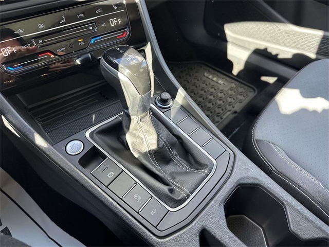 used 2025 Volkswagen Jetta car, priced at $28,256