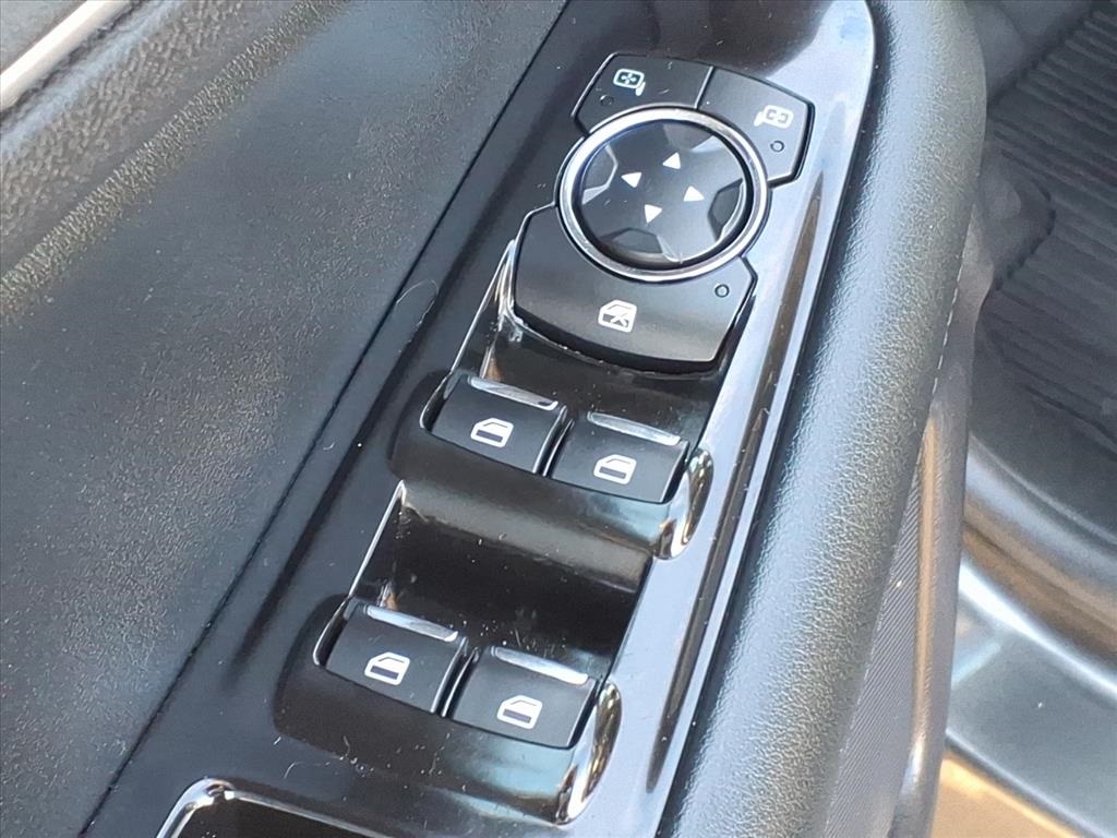 used 2019 Ford Edge car, priced at $14,900