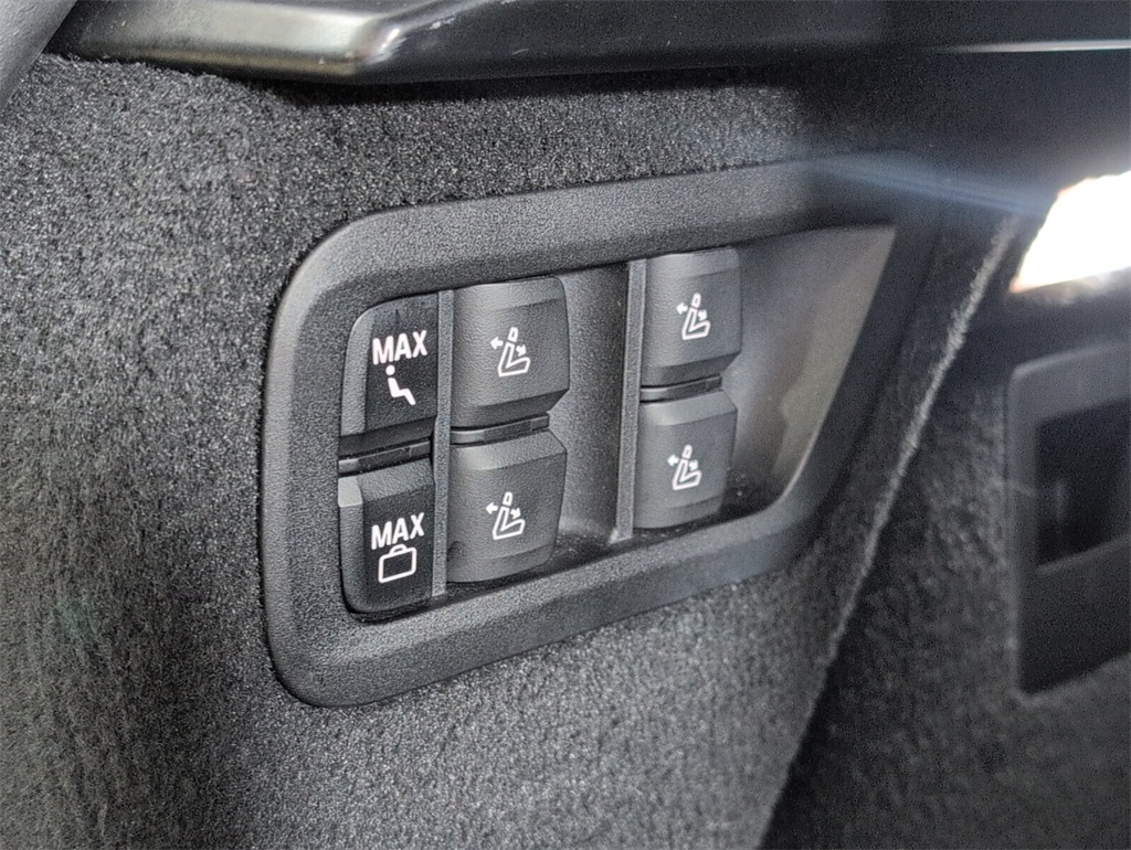 used 2023 BMW X7 car, priced at $60,518