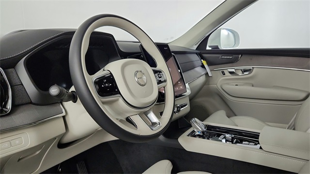 new 2026 Volvo XC90 Plug-In Hybrid car, priced at $85,625