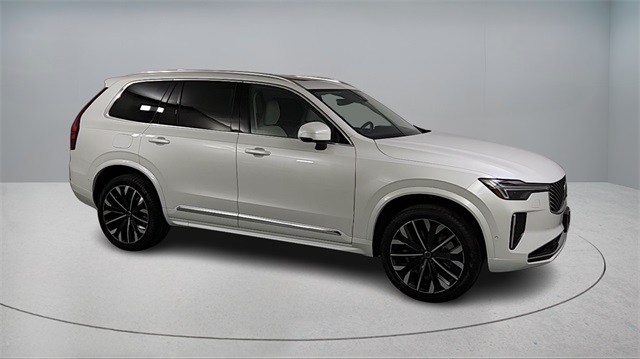 new 2026 Volvo XC90 Plug-In Hybrid car, priced at $85,625