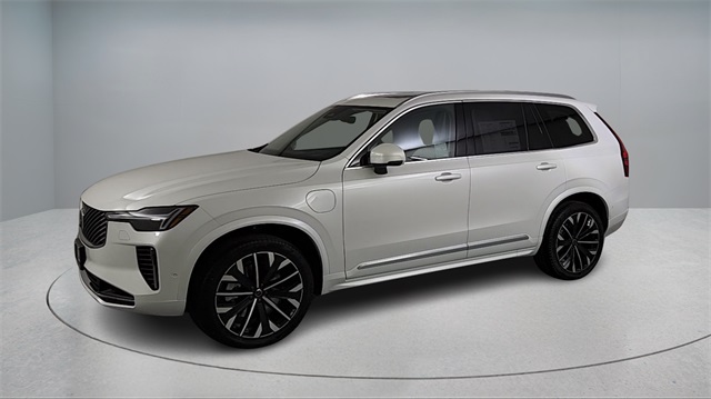 new 2026 Volvo XC90 Plug-In Hybrid car, priced at $85,625