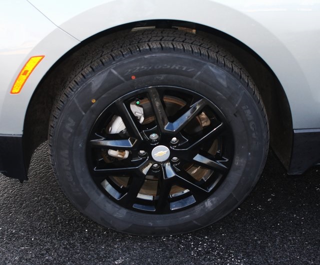 used 2024 Chevrolet Equinox car, priced at $21,608