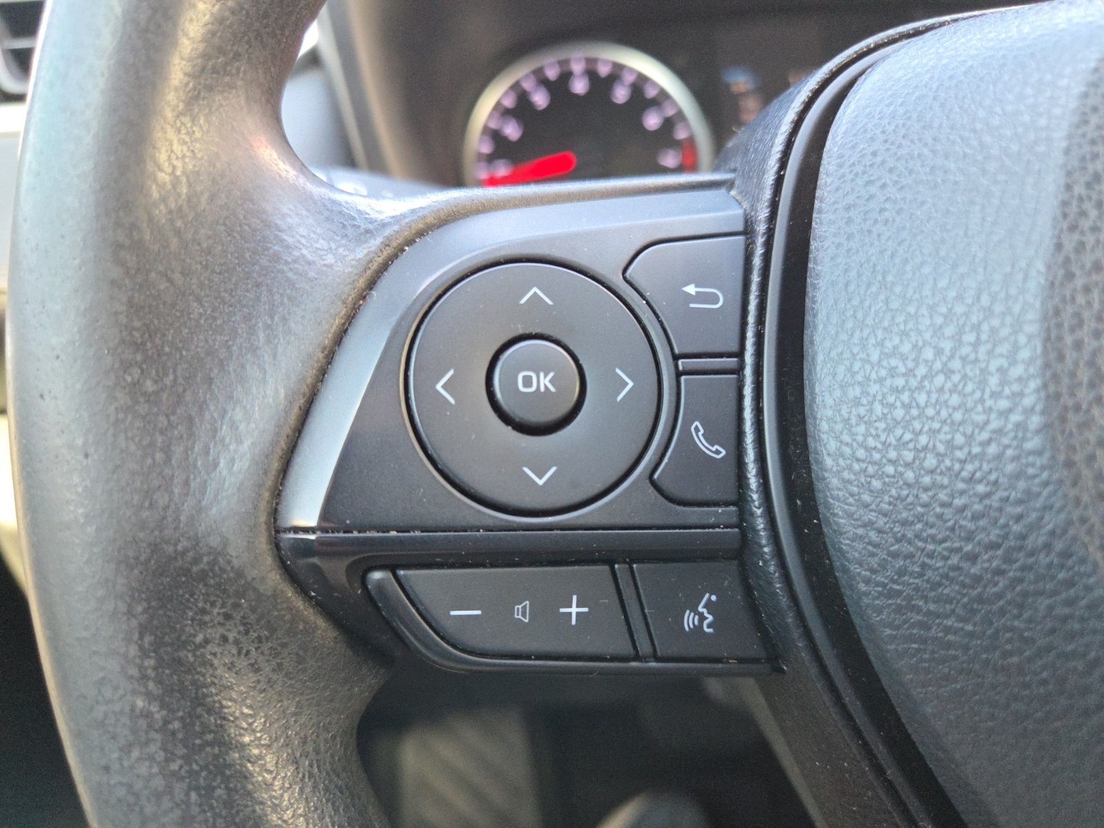 used 2020 Toyota RAV4 car, priced at $16,672