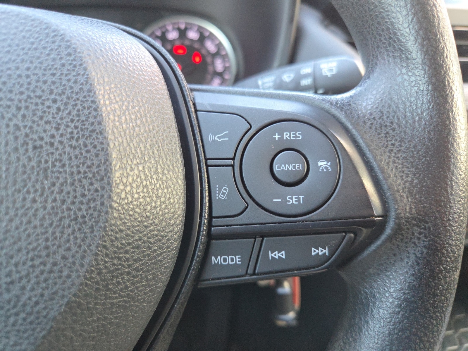 used 2020 Toyota RAV4 car, priced at $16,672