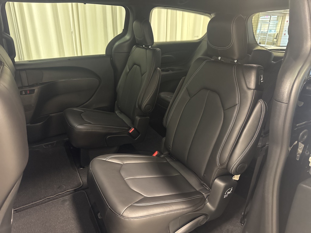 new 2025 Chrysler Pacifica car, priced at $45,190