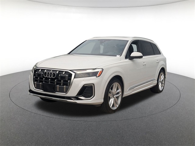 new 2025 Audi Q7 car, priced at $69,296