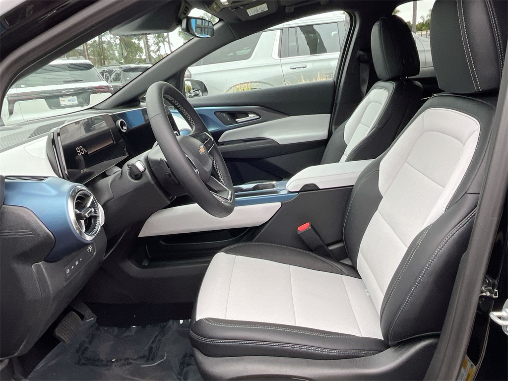 new 2025 Chevrolet Equinox EV car, priced at $37,564