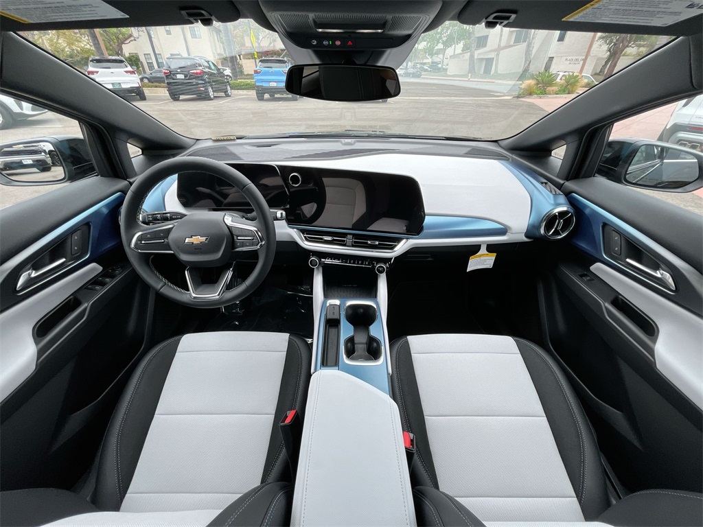 new 2025 Chevrolet Equinox EV car, priced at $37,564