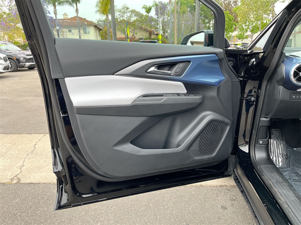 new 2025 Chevrolet Equinox EV car, priced at $37,564