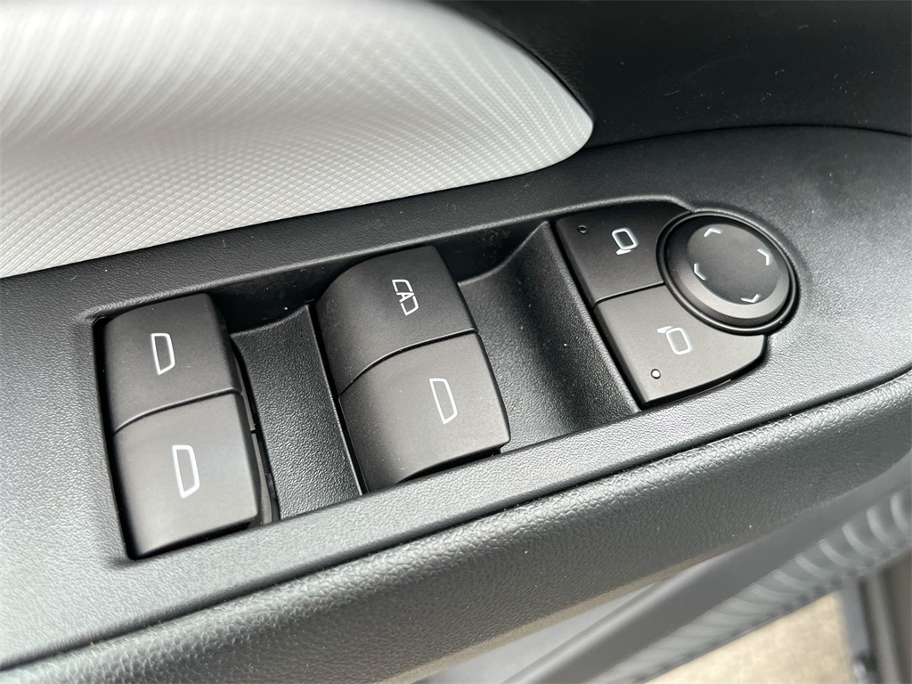 new 2025 Chevrolet Equinox EV car, priced at $37,564