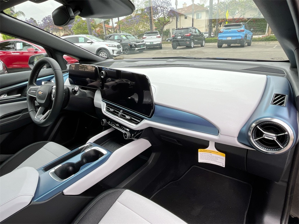 new 2025 Chevrolet Equinox EV car, priced at $37,564