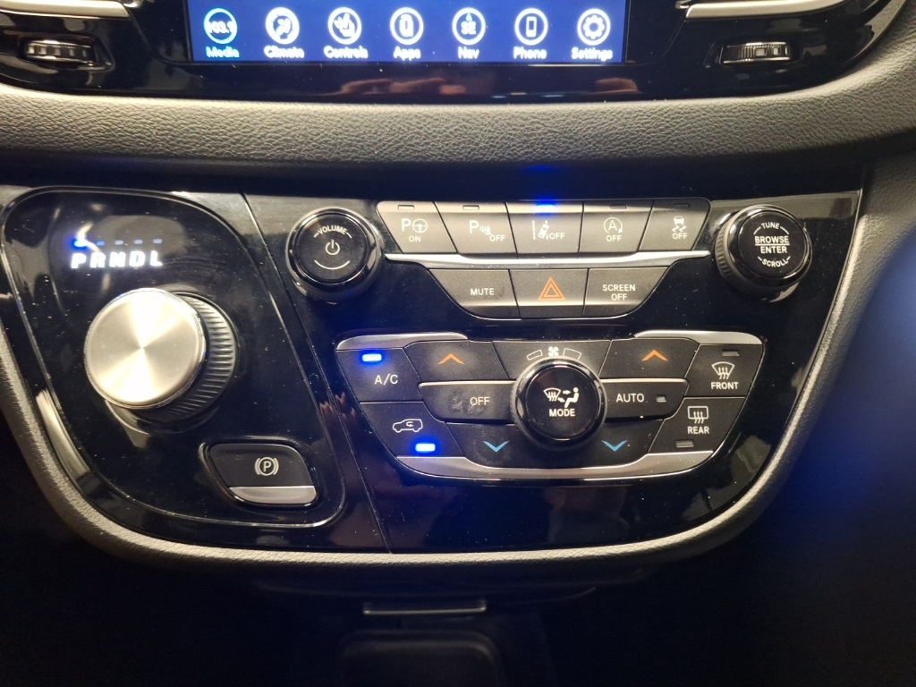used 2020 Chrysler Pacifica car, priced at $25,886