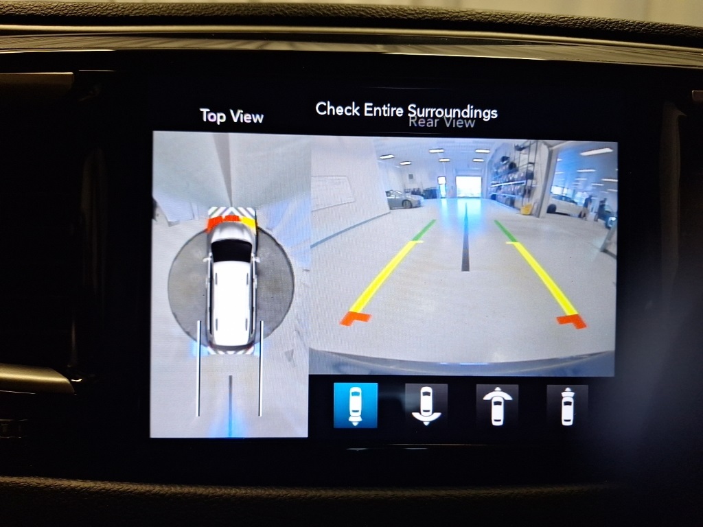 used 2020 Chrysler Pacifica car, priced at $25,886