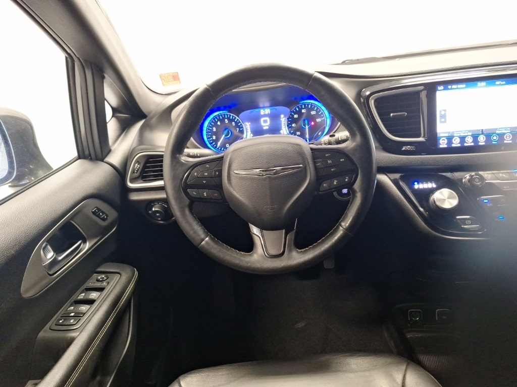 used 2020 Chrysler Pacifica car, priced at $25,886