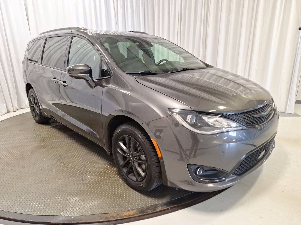 used 2020 Chrysler Pacifica car, priced at $25,886