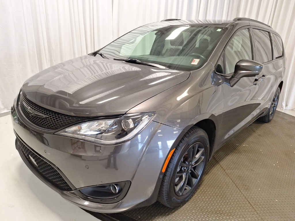 used 2020 Chrysler Pacifica car, priced at $25,886