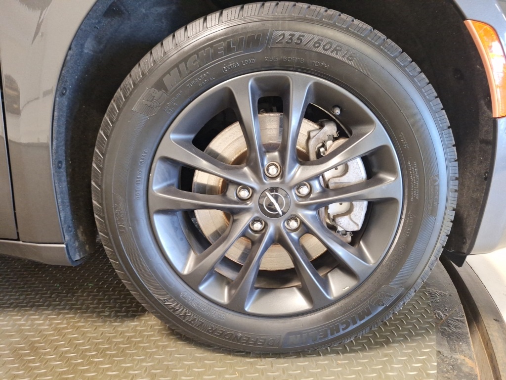 used 2020 Chrysler Pacifica car, priced at $25,886