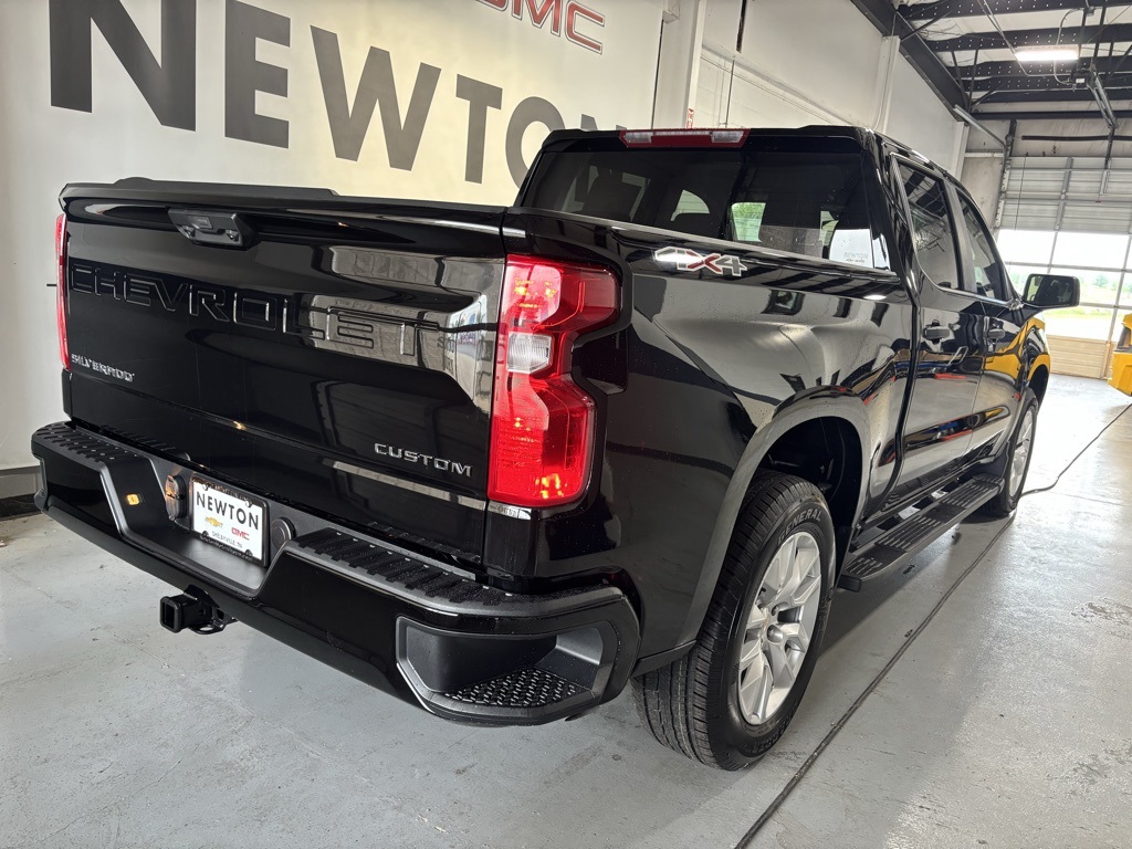 new 2025 Chevrolet Silverado 1500 car, priced at $44,397