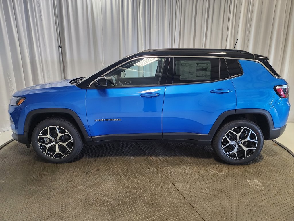new 2025 Jeep Compass car, priced at $27,999