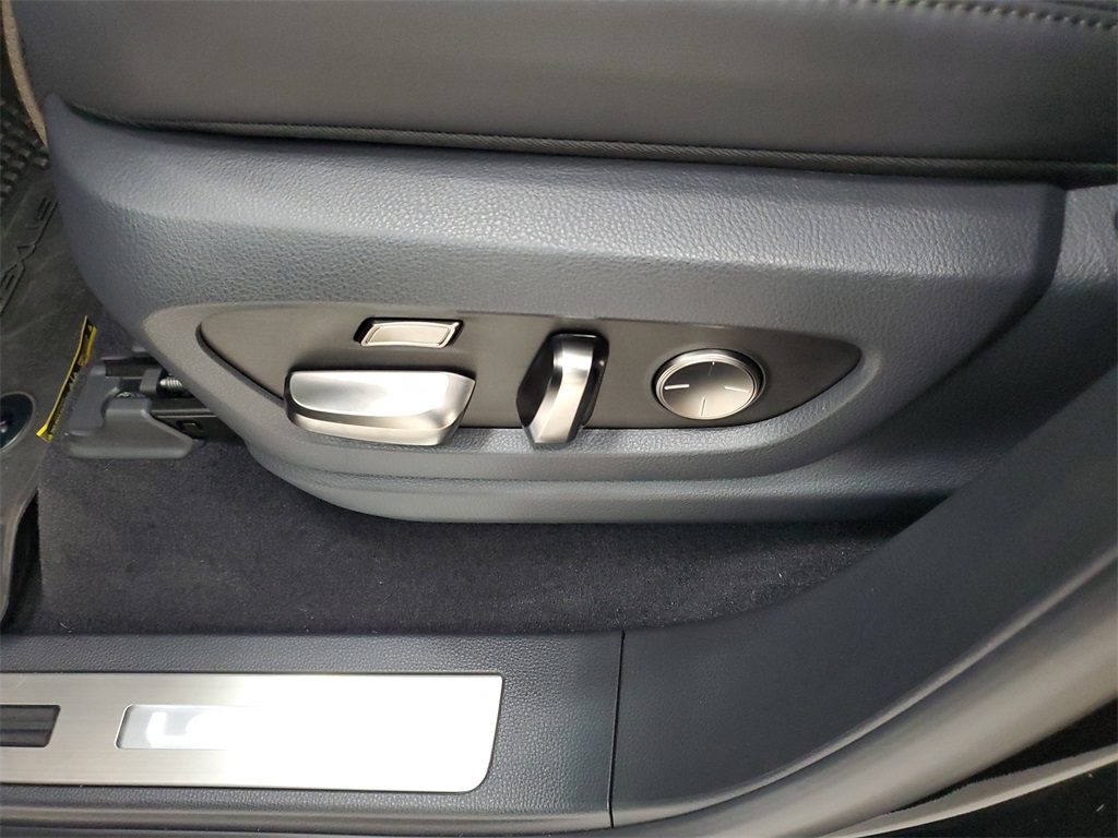 new 2025 Lexus LX car, priced at $118,309