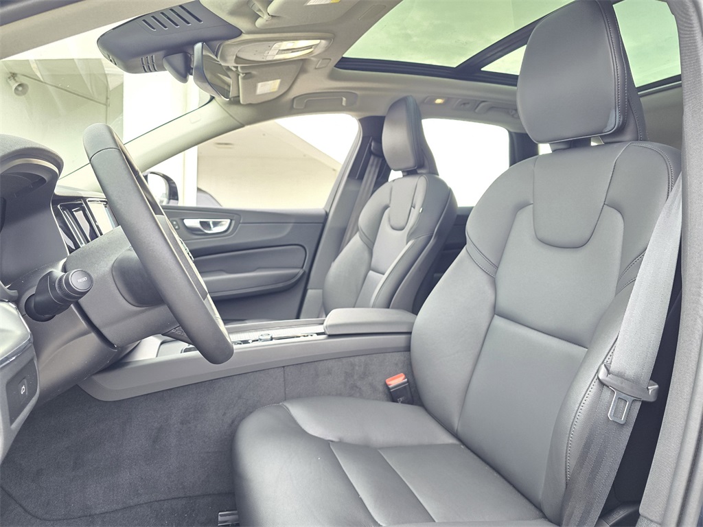 new 2025 Volvo XC60 car, priced at $49,791